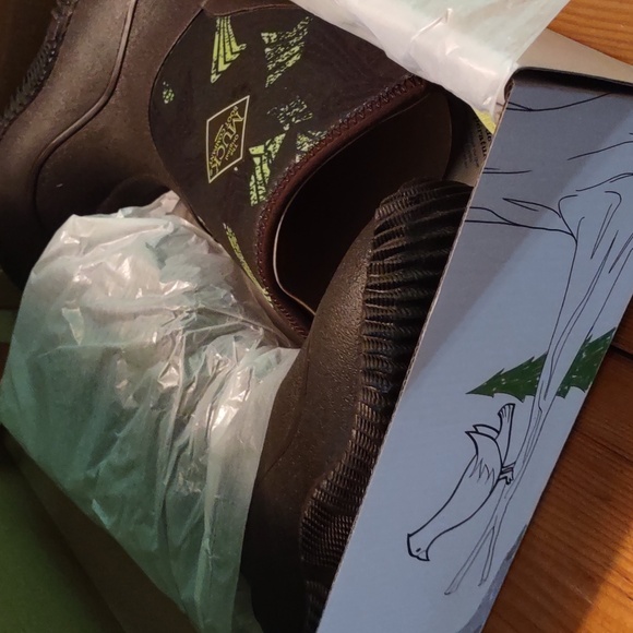 New in box muck boot youth hale bracken / distressed geo print sz 1 - Picture 8 of 8